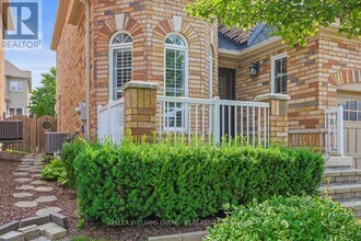 5 Bishopgate St in Whitby, ON - Building Photo - Building Photo