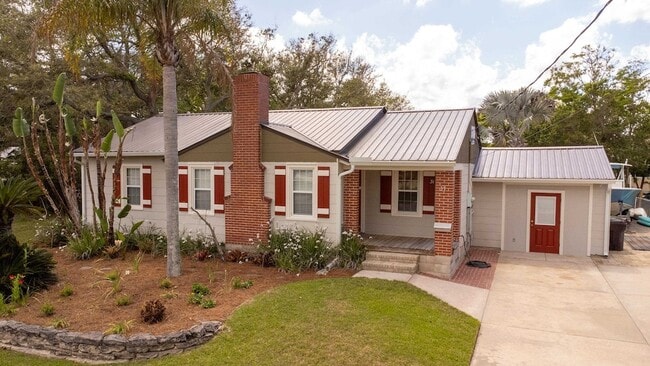 31 Menendez Rd