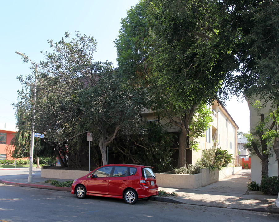 11578 Wyoming Ave in Los Angeles, CA - Building Photo