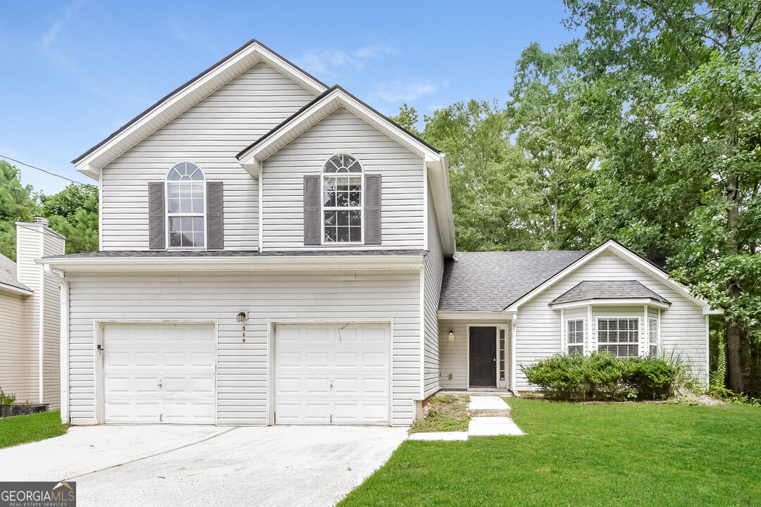 519 Pecan Wood Cir in Fairburn, GA - Building Photo