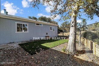 2490 W Glenshandra Dr in Prescott, AZ - Building Photo - Building Photo