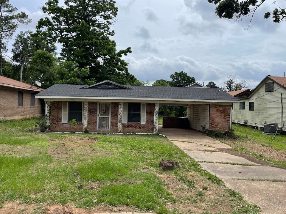 1809 Murray Ln in Shreveport, LA - Building Photo