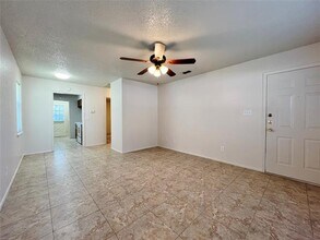 1110 S Rusk St in Weatherford, TX - Building Photo - Building Photo