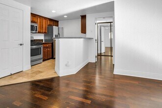3965 Nobel Dr in San Diego, CA - Building Photo - Building Photo