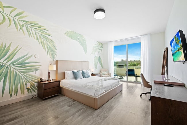 777 N Ocean Dr
