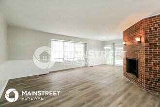 2904 Huntleigh Dr in The Village, OK - Building Photo - Building Photo