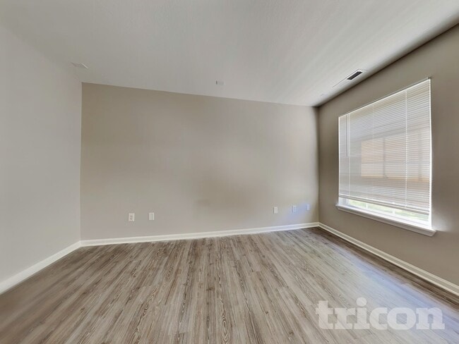 10213 Blue Sky Dr in Avon, IN - Building Photo - Building Photo