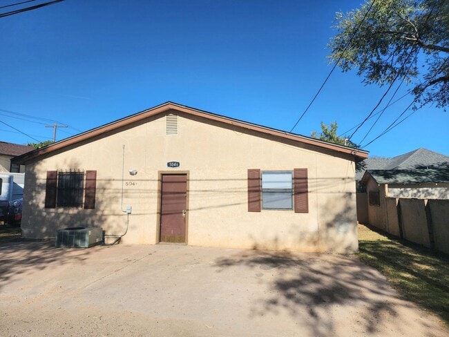 property at 504 S Avenue B