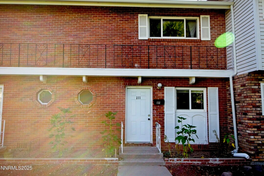 111 Smithridge Park in Reno, NV - Building Photo