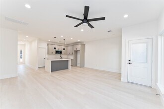 8218 Lawler St in Houston, TX - Building Photo - Building Photo