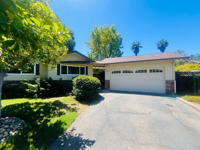 property at 1220 Arthur Ct