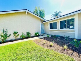 2912 E Brookside Ct in Ontario, CA - Building Photo