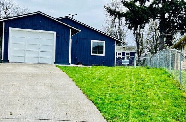 4048 N Attu St in Portland, OR - Building Photo - Building Photo