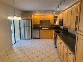 1615 16th Terrace in Palm Beach Gardens, FL - Building Photo - Building Photo