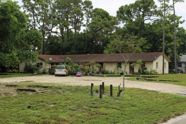 4209 Vermont Ave in Lake Worth, FL - Building Photo - Building Photo