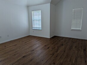 15938 Timber Run Dr in Houston, TX - Building Photo - Building Photo