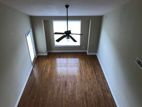 3201 Aspen Grove Drive, Unit A7 in Franklin, TN - Foto de edificio - Building Photo