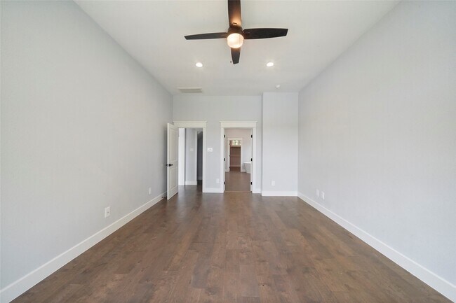 401 Brook Hollow Dr