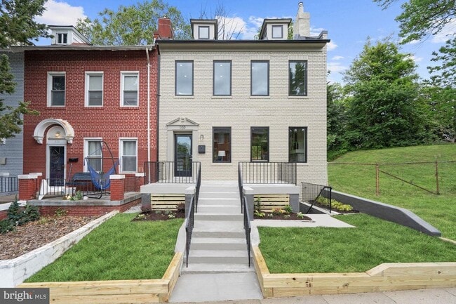 property at 109 Webster St NW