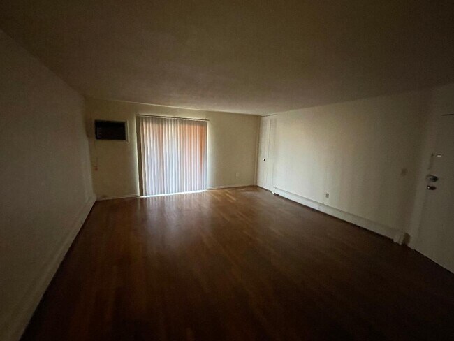 9 Catherine St, Unit 2-22222