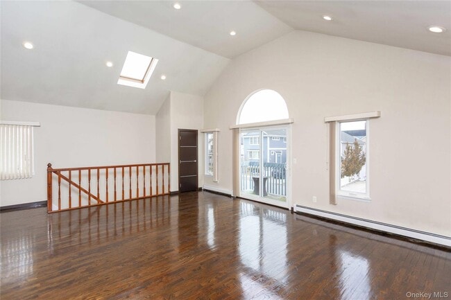 428 E Harrison St in Long Beach, NY - Building Photo - Building Photo