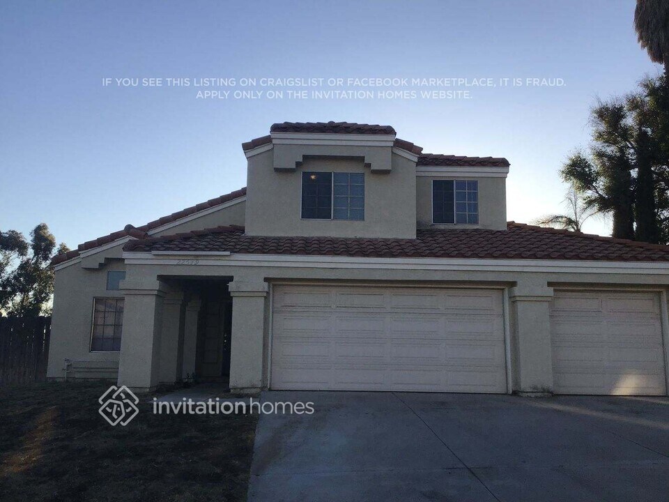22579 Naranja St in Moreno Valley, CA - Building Photo
