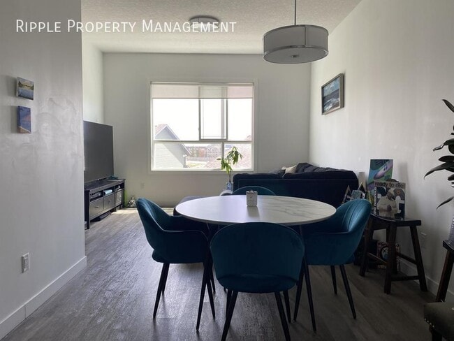 101 Panatella Square NW in Calgary, AB - Building Photo - Building Photo