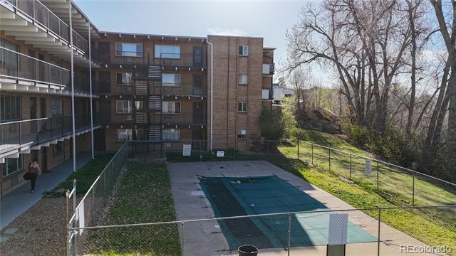 800 W Belleview Ave in Englewood, CO - Building Photo - Building Photo