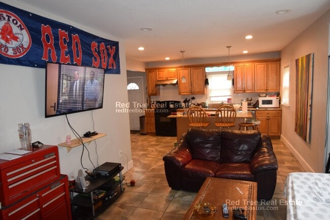 property at 34 Long Ave