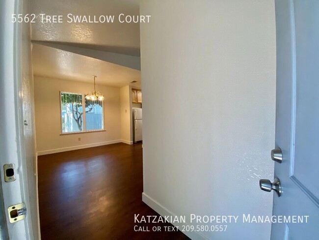 5562 Tree Swallow Ct in Stockton, CA - Building Photo - Building Photo