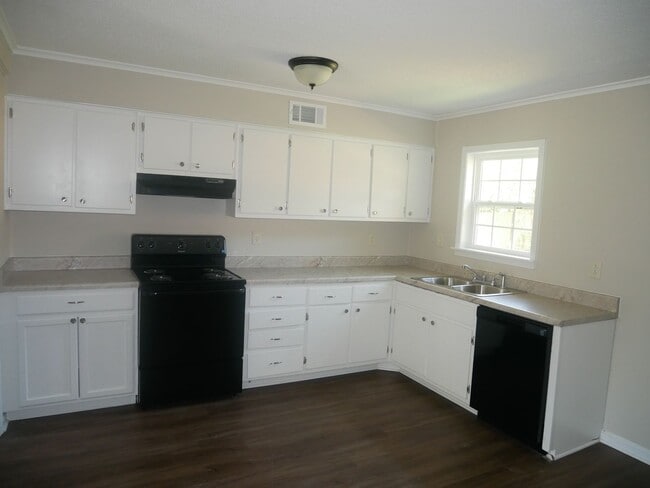 1750 Brown Cove in Southaven, MS - Building Photo - Building Photo
