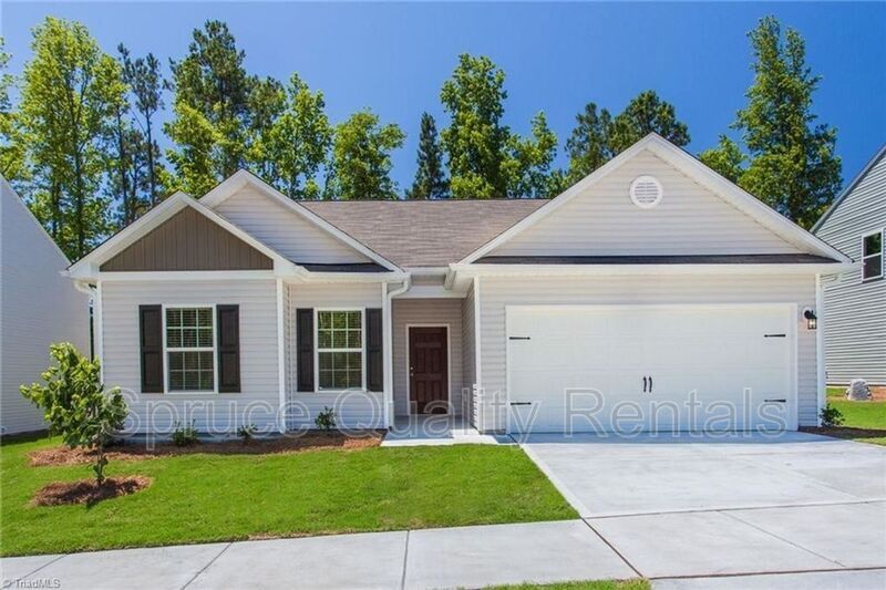 2237 Balmore Ave in Greensboro, NC - Foto de edificio