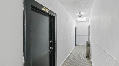 260 Davis Ave in Kearny, NJ - Building Photo - Building Photo