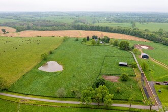 872 Escondida Rd in Paris, KY - Building Photo - Building Photo