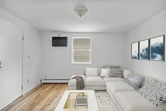 155 5th St, Unit 2 in Cambridge, MA - Building Photo - Building Photo