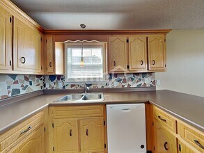 3498 Torrington Ln in Clarksville, TN - Foto de edificio - Building Photo