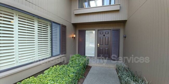 11458 Coloma Rd in Gold River, CA - Building Photo - Building Photo