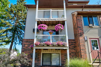 Eastland Apartments photo'