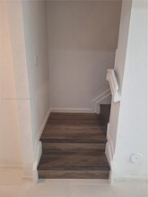 6621 Winfield Blvd in Margate, FL - Foto de edificio - Building Photo