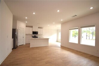 379 Florida Ave in Farmington, AR - Building Photo - Building Photo