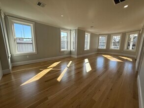 95 Grant St in Framingham, MA - Building Photo - Building Photo