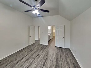 6830 Atasca Creek Dr in Humble, TX - Building Photo - Building Photo