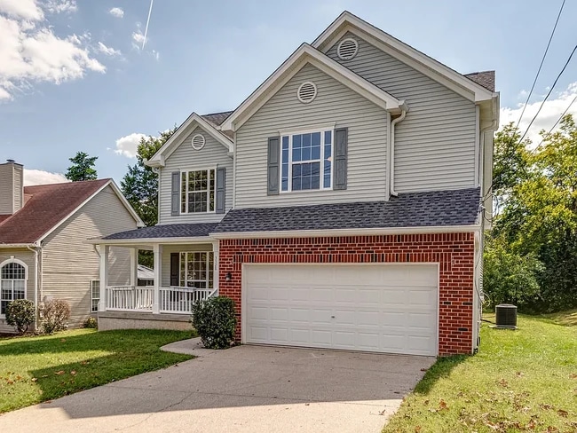 3528 Longhaven Xing in Antioch, TN - Building Photo - Building Photo
