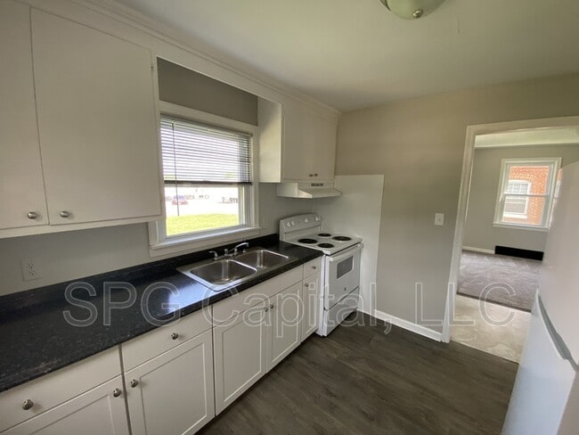 101 Fame Ave in Hanover, PA - Building Photo - Building Photo