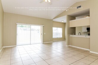 855 Berwick Dr in Davenport, FL - Building Photo - Building Photo