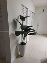 5099 NW 7th St, Unit 205 in Miami, FL - Building Photo - Building Photo