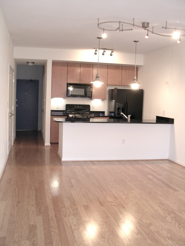 property at 1001 L St NW