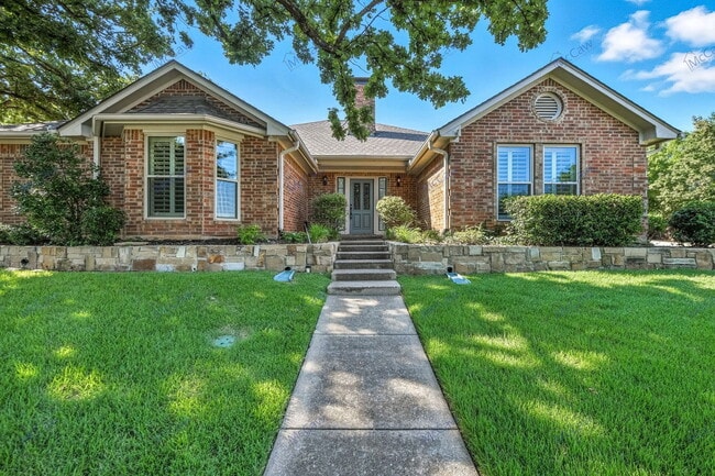 property at 1 Creekmere Dr