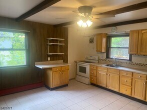 1116 St Louis Ave in Hillside, NJ - Building Photo - Building Photo