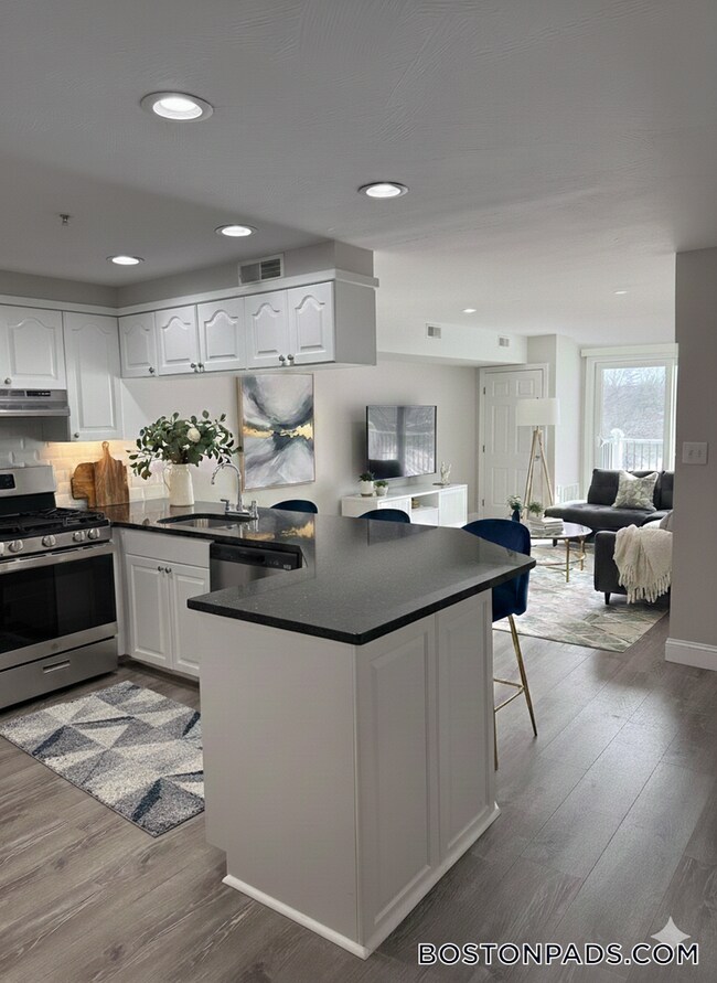 21 Kenmar Dr, Unit 35 in Billerica, MA - Foto de edificio - Building Photo